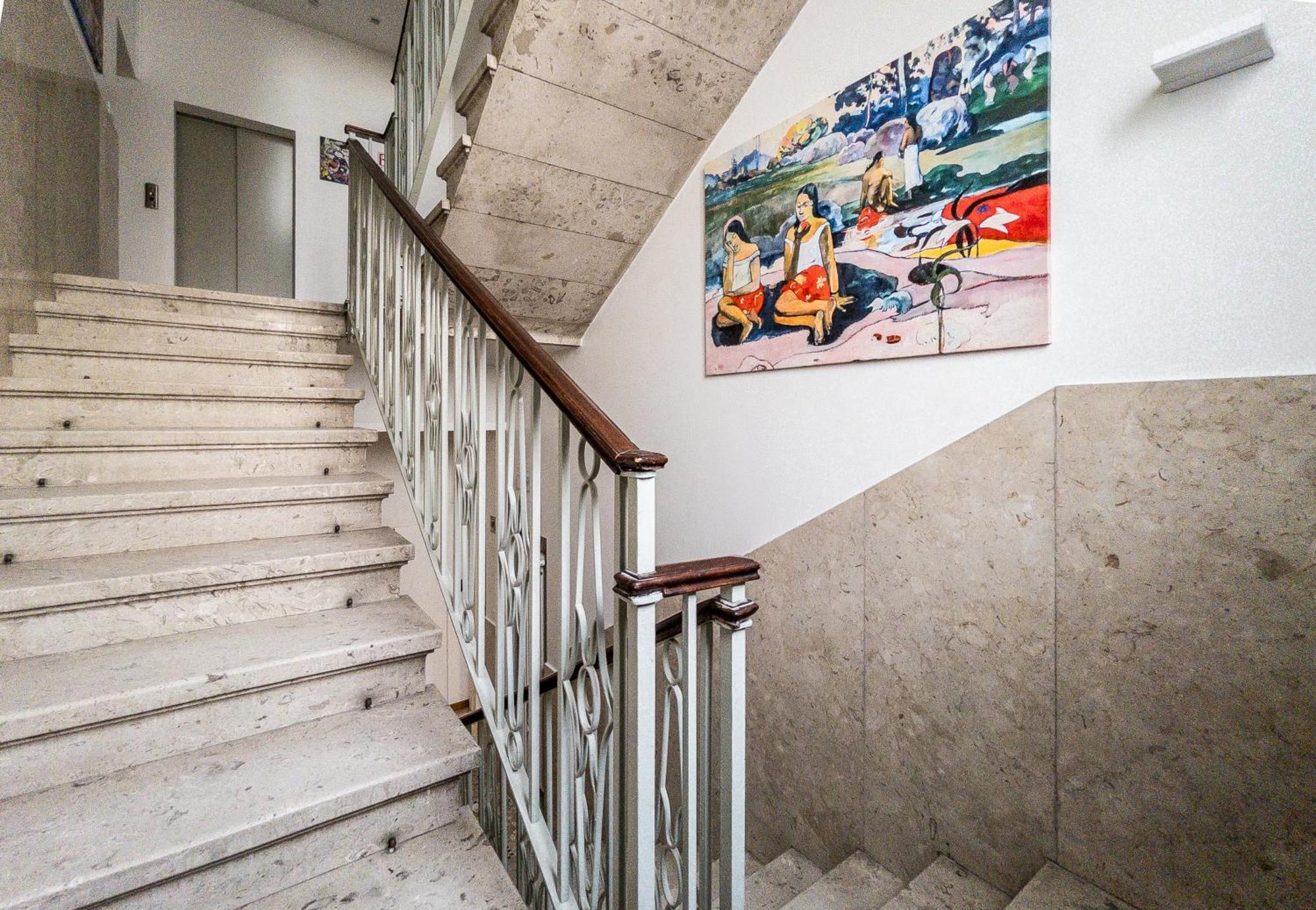 Rrrapido Holy Suites And Rooms - Via Sardegna ميلان المظهر الخارجي الصورة