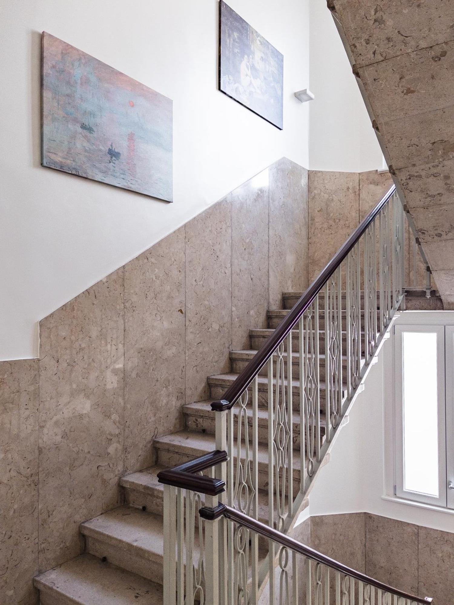 Rrrapido Holy Suites And Rooms - Via Sardegna ميلان المظهر الخارجي الصورة