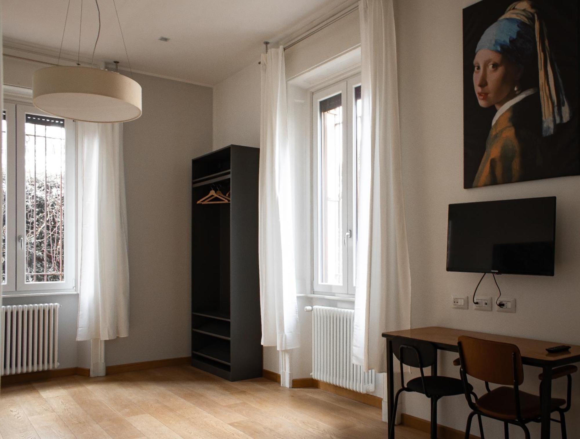 Rrrapido Holy Suites And Rooms - Via Sardegna ميلان المظهر الخارجي الصورة