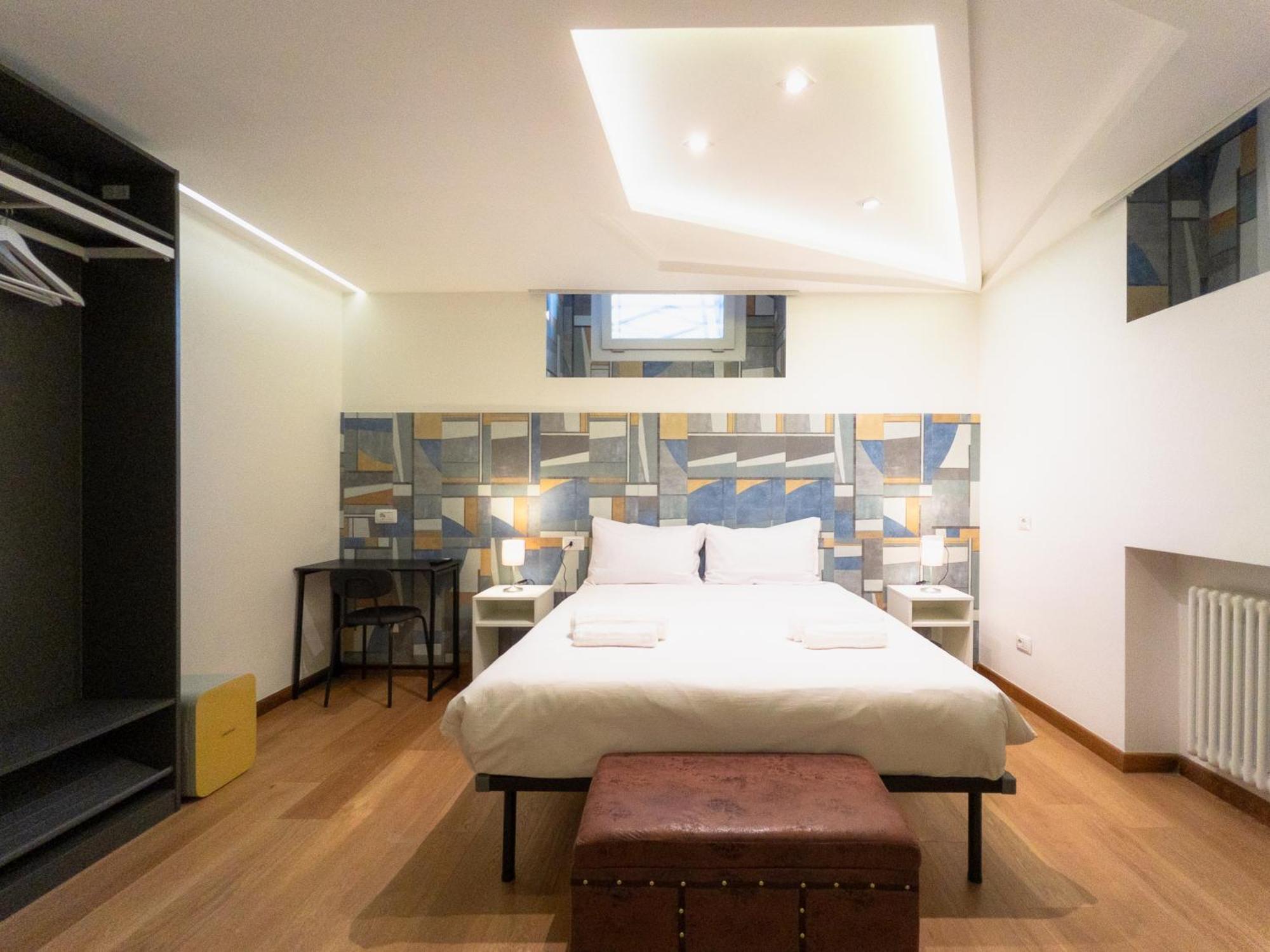 Rrrapido Holy Suites And Rooms - Via Sardegna ميلان المظهر الخارجي الصورة